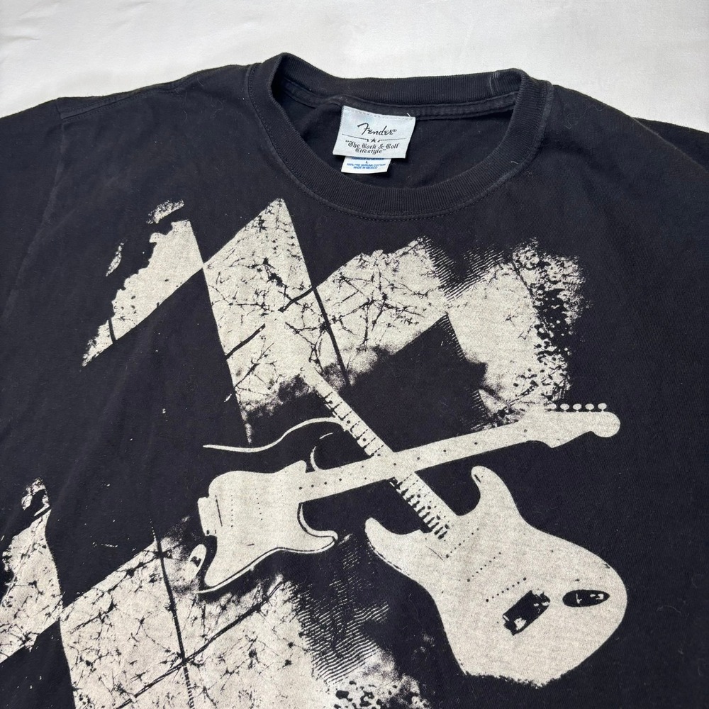 VTG Fender T-Shirt Mens Large Black Rock & Roll Lifestyle Guitar Graphic Tee